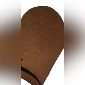 Brown Knit Beanie with Black Accent